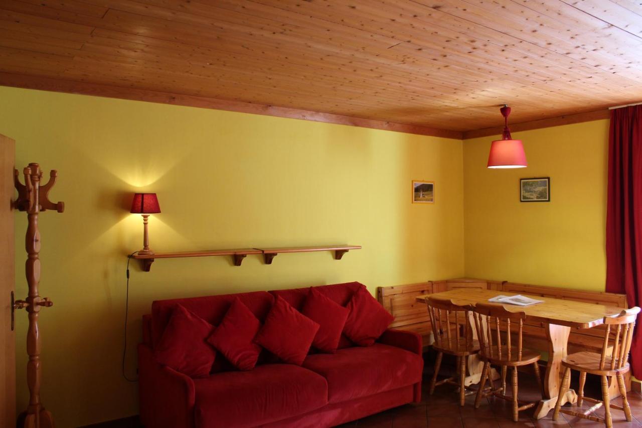 ヴィッラバッサ Residenze Sonnenschein Casa Rossaアパートホテル エクステリア 写真